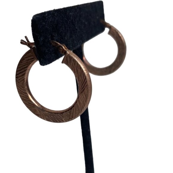 Gold Vermeil Sterling Silver Hoop Earrings Etched Textured 2.9 grams Classic - Picture 7 of 8